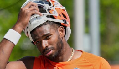 Shedeur Sanders is trying to block out noise and focus on the Browns’ playbook