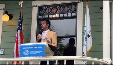 Pro Football Hall of Fame receiver Andre Reed comes to Oxnard to raise money for kids