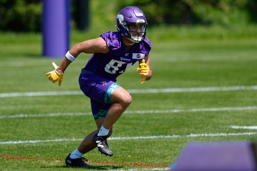 How the son of Vikings legend Randy Moss is stepping out from his dad's shadow