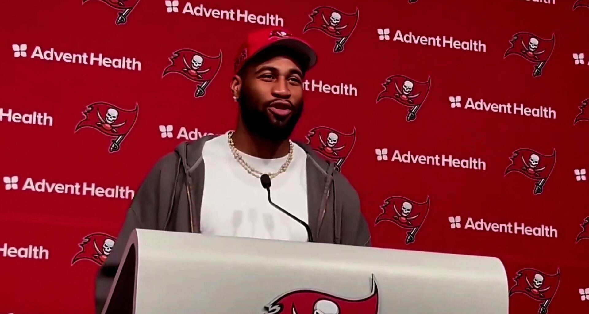 Haason Reddick: The Missing Piece for the Buccaneers' Defense?