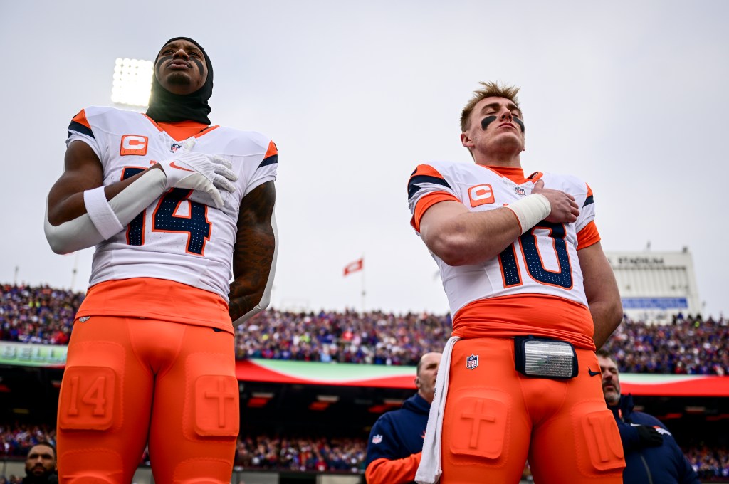 Predictions for Broncos' 2025 record after schedule release