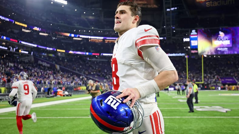 The Latest Daniel Jones Contract News Should Worry Vikings Fans