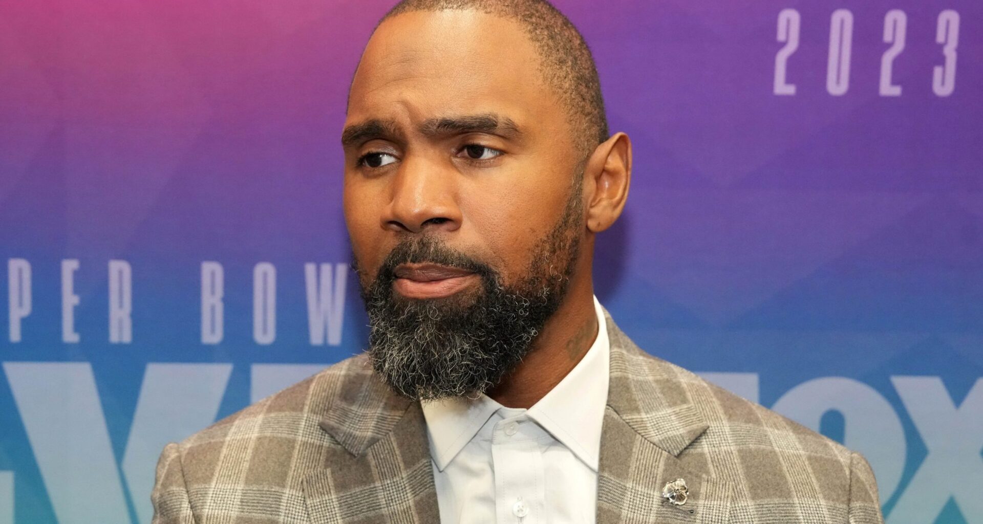 Charles Woodson facing Tom Brady restrictions with Browns stake