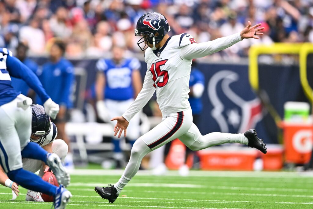 Texans Restructure K Ka'imi Fairbairn's Deal