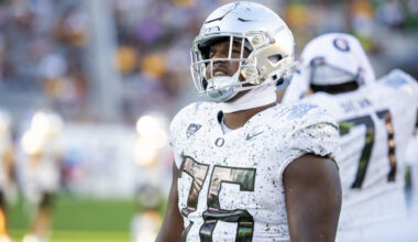 Conerly, Commanders, Dolphins, Patriots, Seahawks, Bears, Giants, Rams