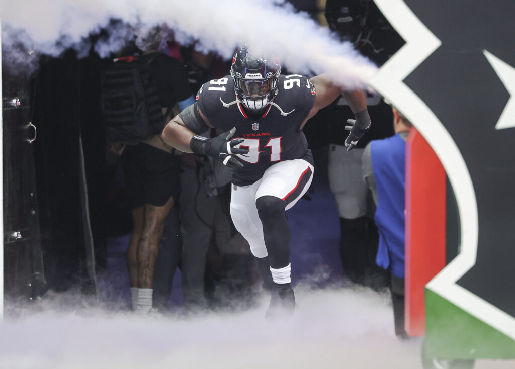 Texans To Re-Sign DT Foley Fatukasi