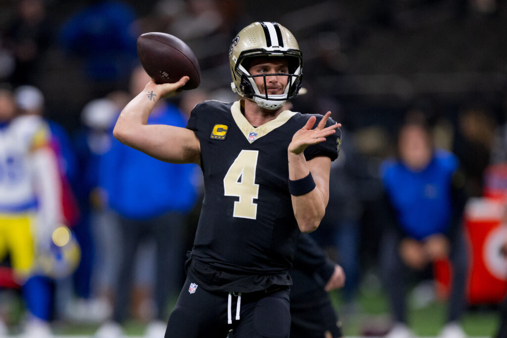 Saints' Derek Carr Provides Update On Shoulder Injury
