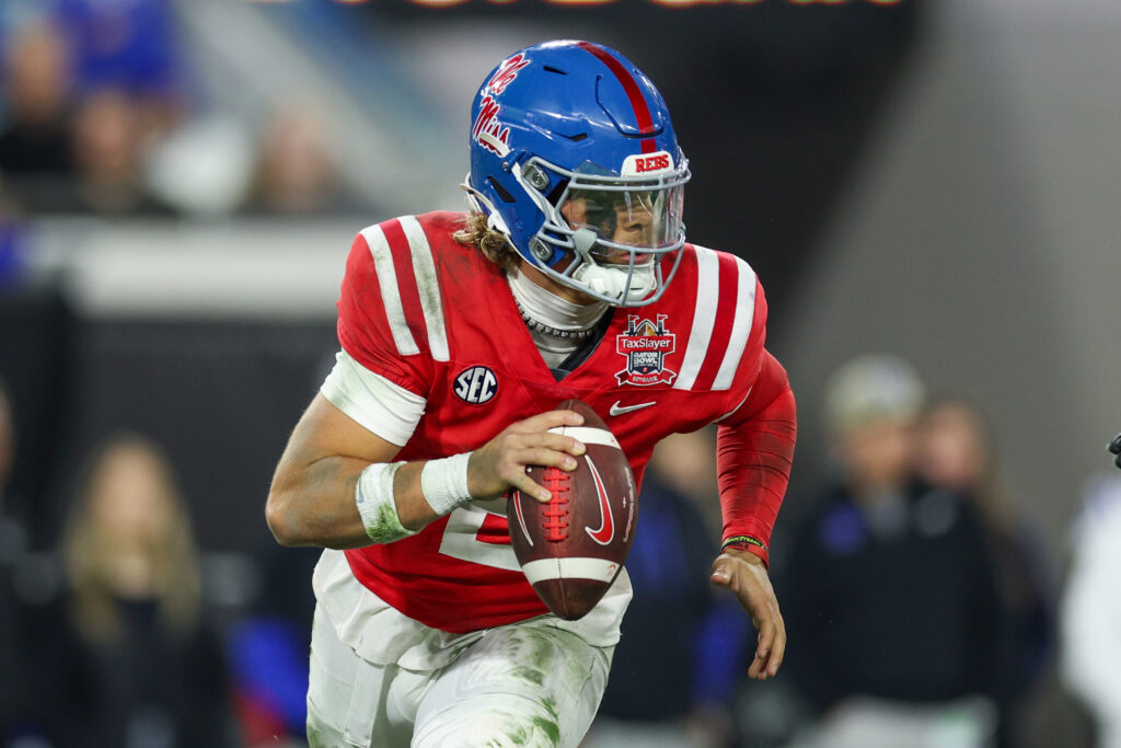 Giants Acquire No. 25, Select QB Jaxson Dart