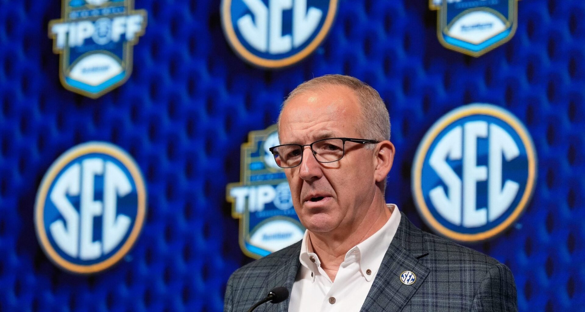 Greg Sankey blasts ACC, Big 12 for 'coordinated press releases'