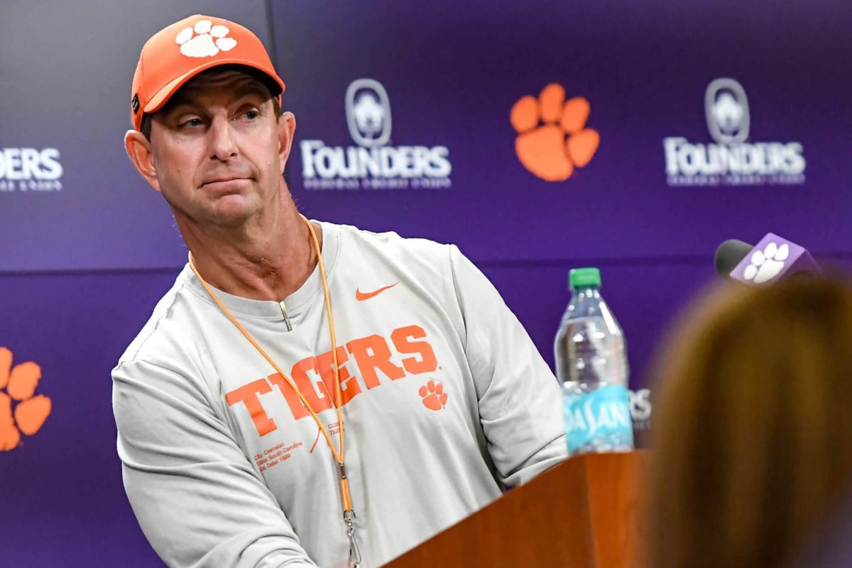 College football recruiting thoughts: Clemson’s surge, QB dominoes, New York’s elite prospect