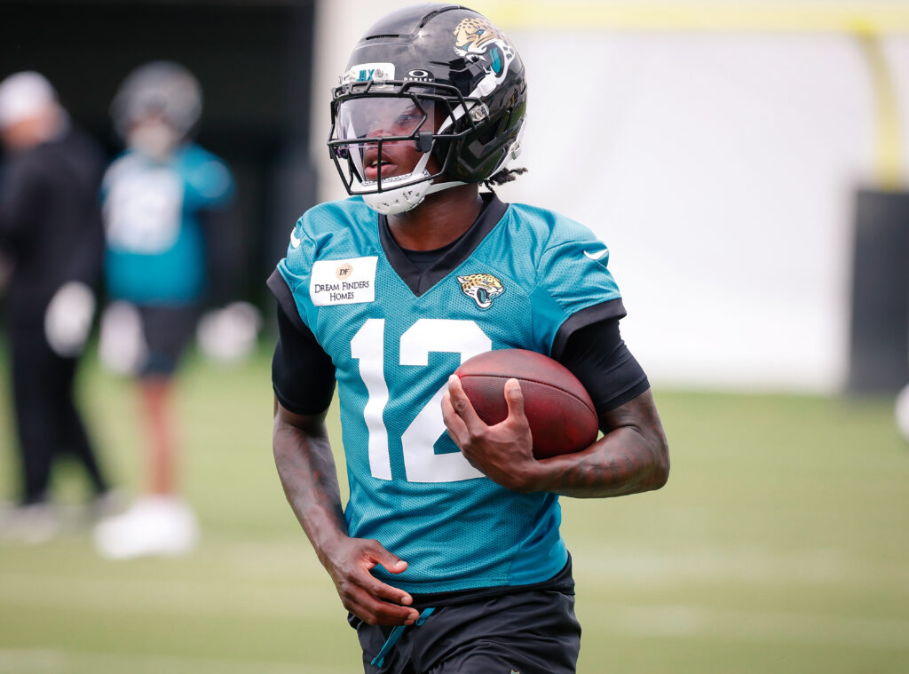 Travis Hunter To Split Offensive, Defensive Reps During Jaguars' OTAs