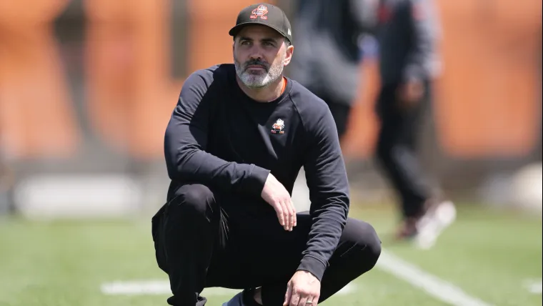 Browns predicted to cut ties with Kevin Stefanski if Shedeur Sanders doesn't impress image