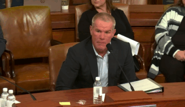 The Fall of Favre' is a one-hour onslaught on football's former golden boy