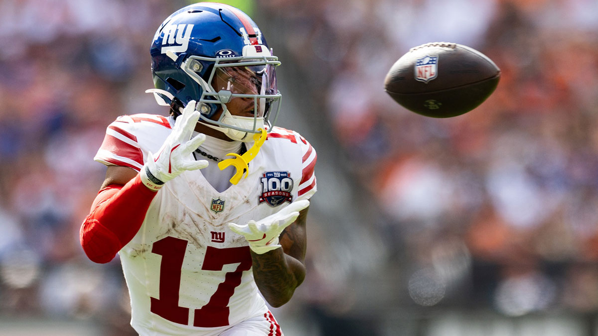 New York Giants and former Kentucky wide receiver Wan'Dale Robinson (17) catches a pass during the third quarter against the Cleveland Browns at Huntington Bank Field.