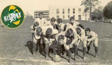 Would the 1906 rule changes banning the ‘Turtle-Back Wedge’ apply to the ‘Tush Push’?