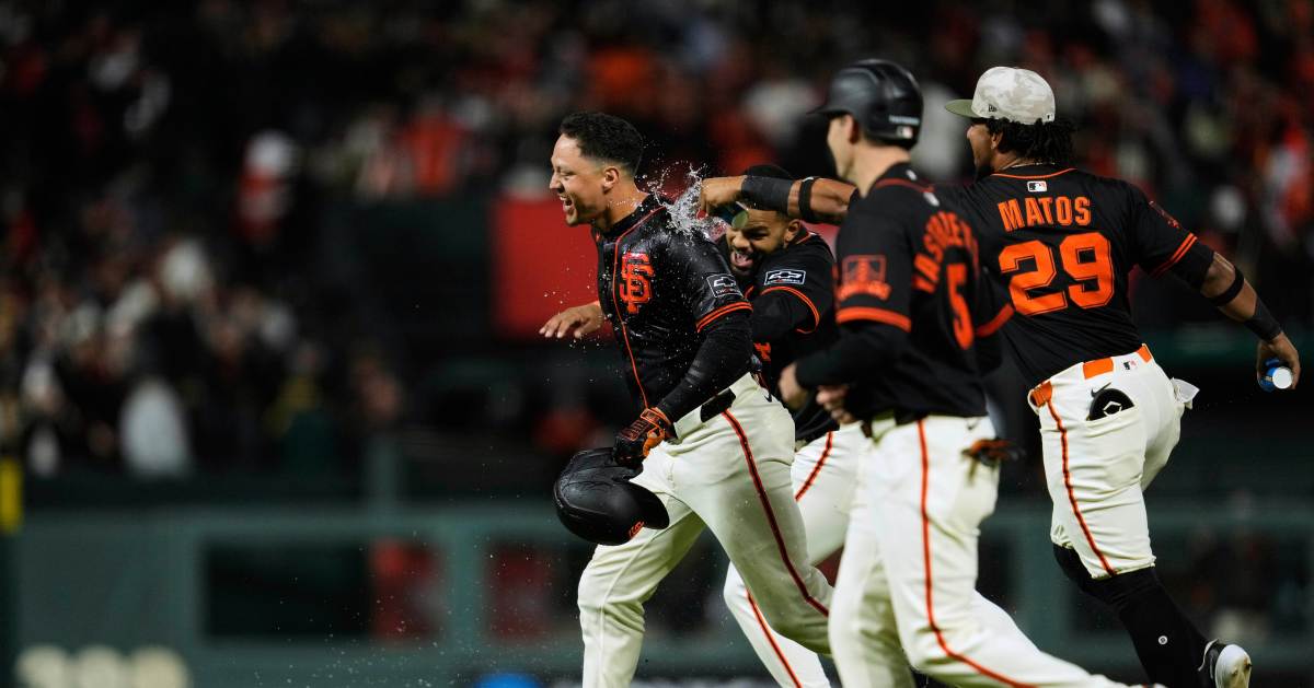 Wilmer Flores is the Giants' walk-off hero and MLB's RBI king