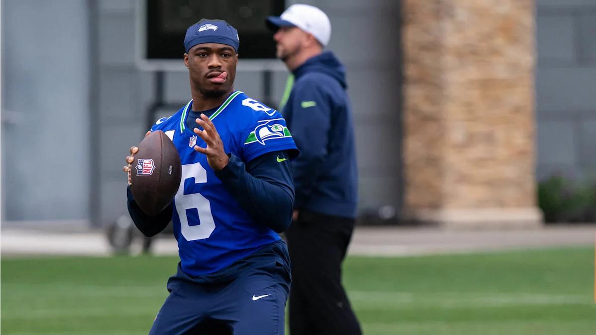 Jalen Milroe Signs Rookie Contract