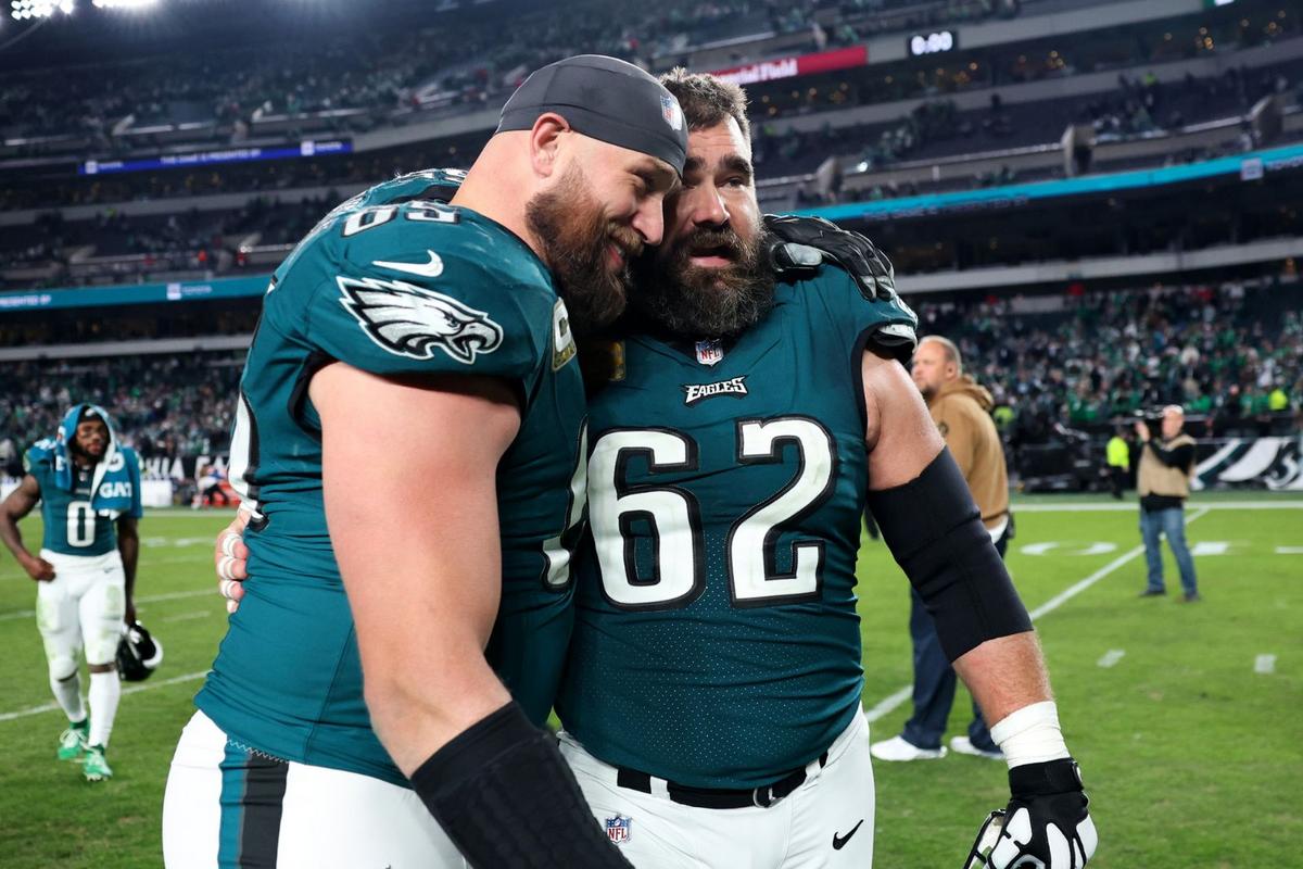 Eagles Legend Jason Kelce Goes Out of His Way for Stranger at Gym