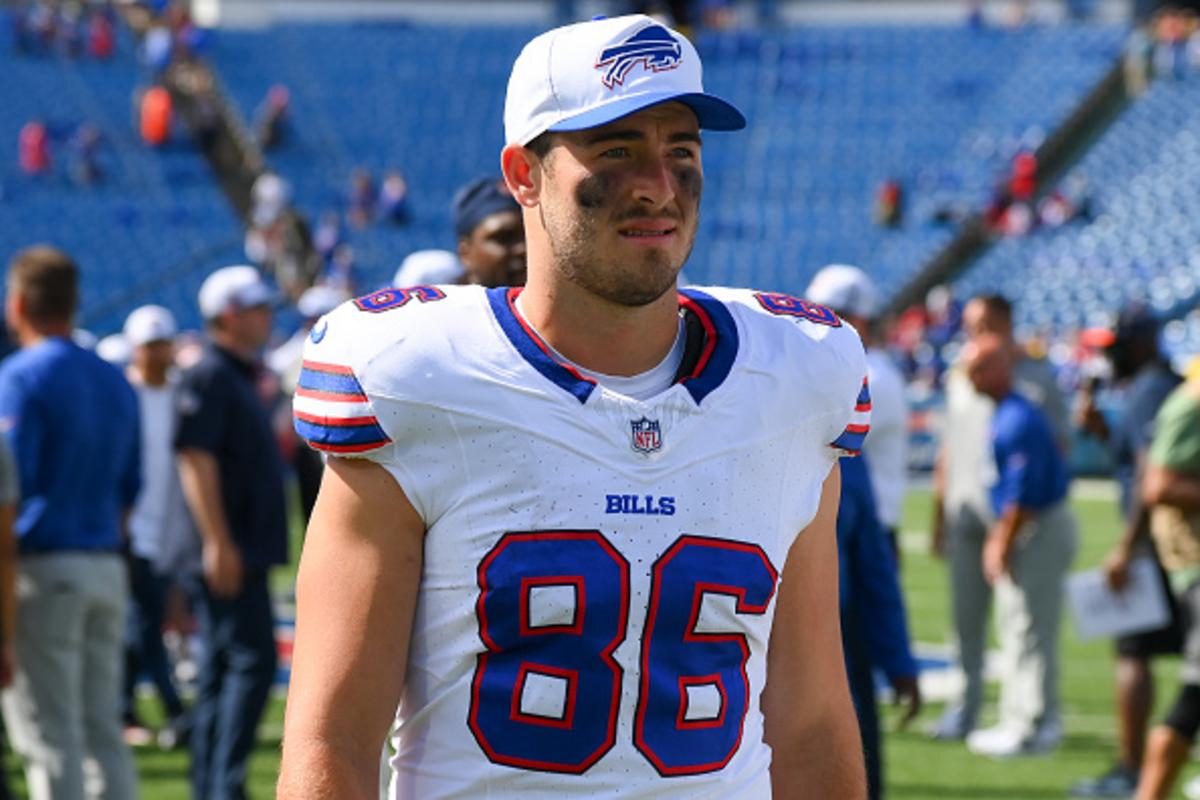 Meet Buffalo Bills At Dick's In Henrietta, New York