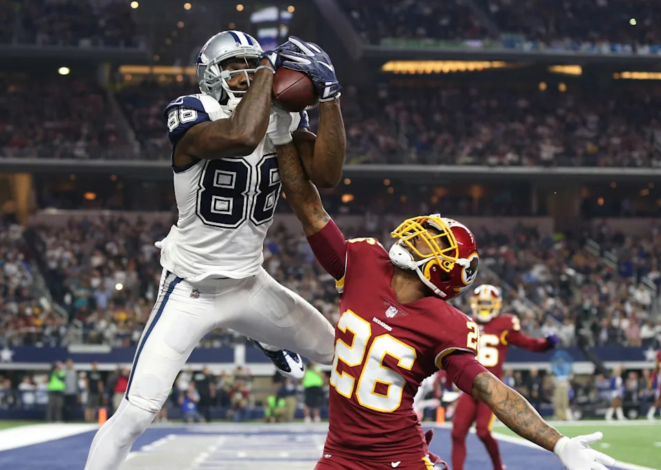 Dallas Cowboys wide receiver Dez Bryant (88) catches touchdown against Washington Redskins.Matthew Emmons-Imagn Images