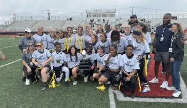 Philadelphia Eagles win second straight Big 33 girls flag championship