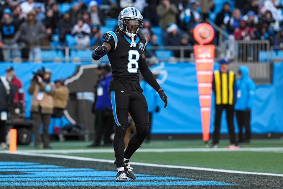 Carolina Panthers cornerback Jaycee Horn (8) questions a call by the official during the second half against the Arizona Cardinals at Bank of America Stadium.© Jim Dedmon-Imagn Images