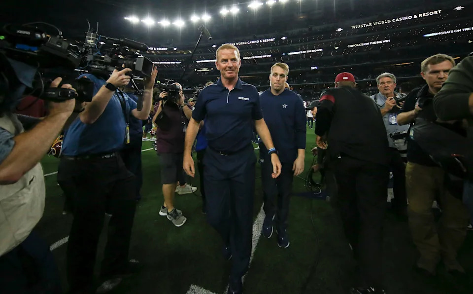 Year: 2011 | Record: 8-8