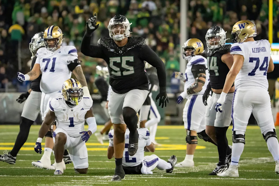 Oregon defensive lineman Derrick Harmon celebrates a sack as the No. 1 Oregon Ducks host the Washington Huskies Saturday, Nov. 30, 2024 at Autzen Stadium in Eugene, Ore.