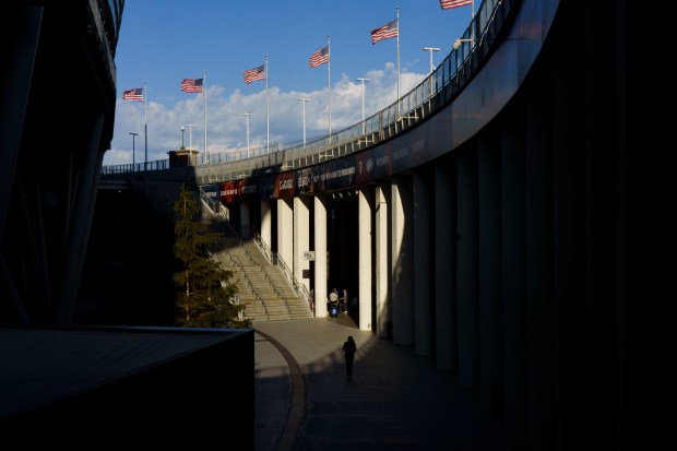 Fans make their way into Soldier Field before the Chicago...