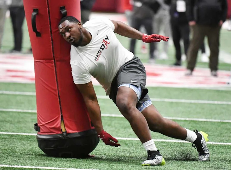 Mar 20, 2024; Tuscaloosa, Alabama, USA; Defensive lineman Justin Eboigbe runs a drill at the Hank Crisp Indoor Practice Facility during the University of Alabama’s Pro Day.Gary Cosby Jr.-Tuscaloosa News / USA TODAY NETWORK