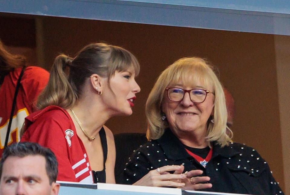 Taylor Swift watches Kansas City Chiefs with Kansas City Chiefs tight end Travis Kelce's mom Donna Kelce on October 12, 2023.William Purnell-Imagn Images