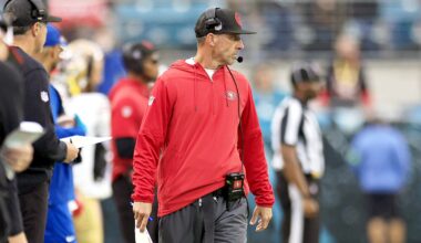 49ers announce two roster moves