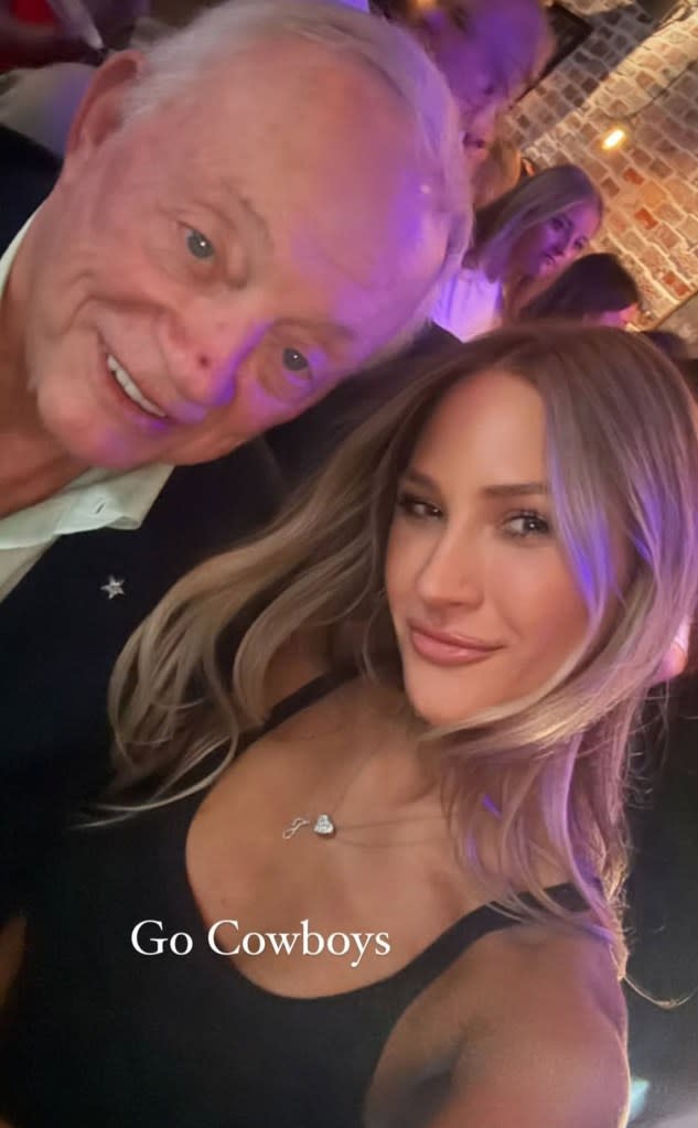 Jerry Jones was spotted at Inwood Tavern in Dallas with a <br>fan, Jessica Jane Farrow, who works as real estate manager <br>at Vuori Clothing. X