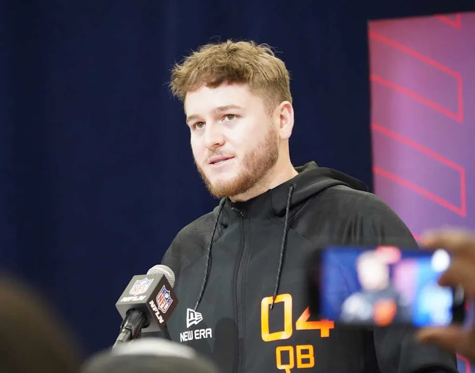 Texas quarterback Quinn Ewers speaks to the media at the 2025 NFL combine. © Clark Wade/IndyStar / USA TODAY NETWORK via Imagn Images