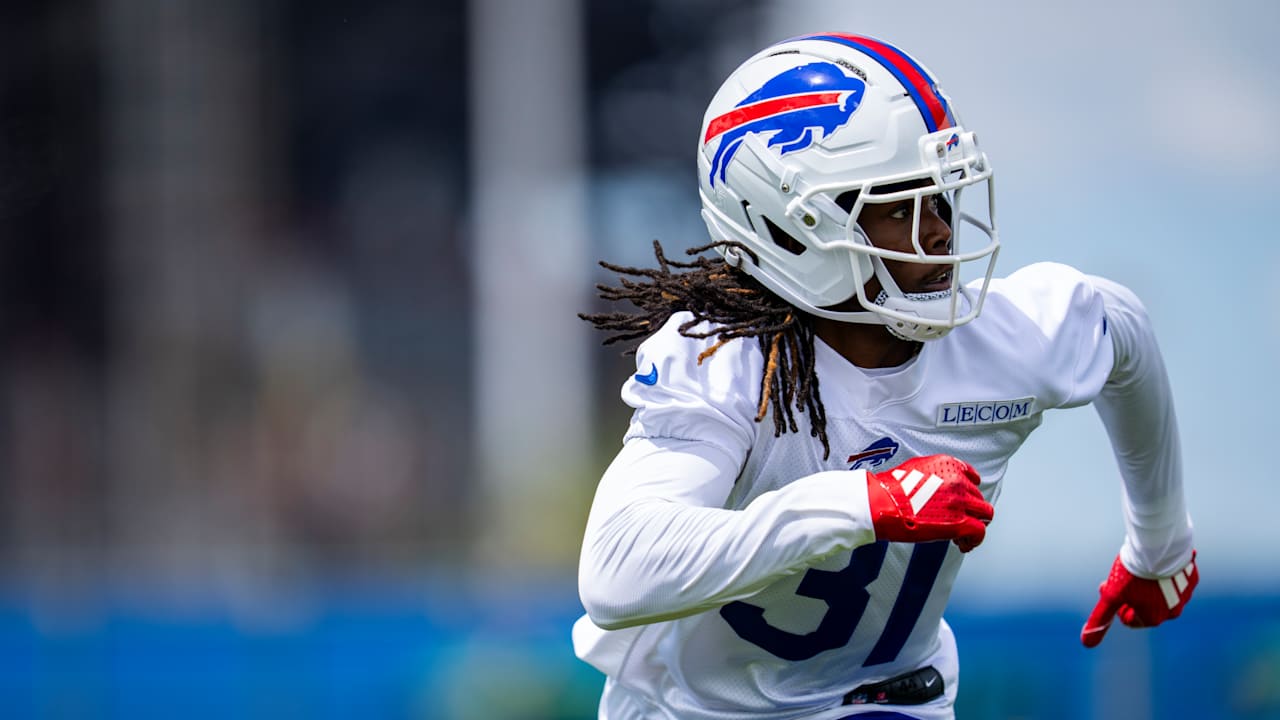 Maxwell Hairston reunites with UK teammate, defensive line additions asses first day of Bills rookie minicamp