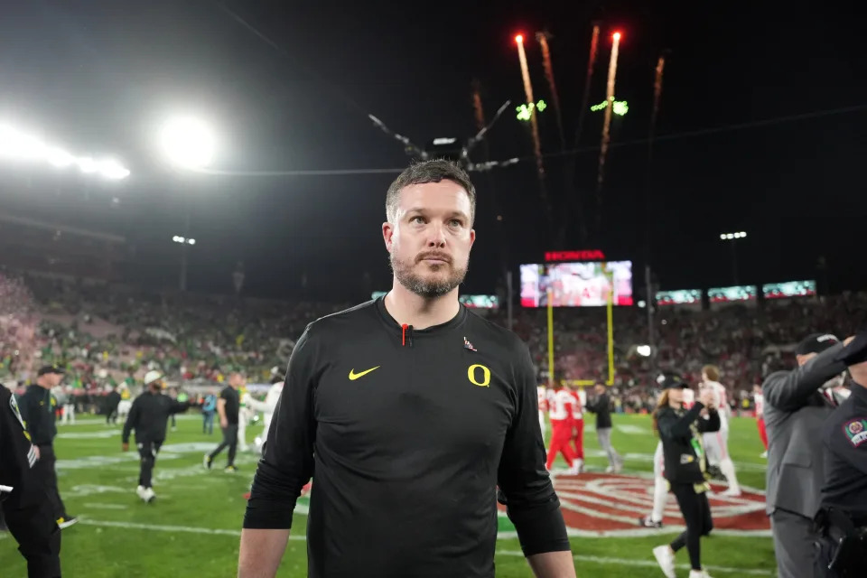 Jan 1, 2025; Pasadena, CA, USA; Oregon Ducks head coach Dan Lanning reacts after the loss against the Ohio State Buckeyes in the 2025 Rose Bowl college football quarterfinal game at Rose Bowl Stadium. Mandatory Credit: Kirby Lee-Imagn Images