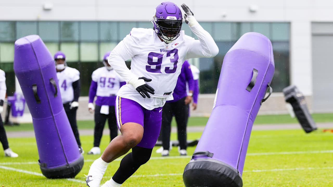 ESPN Names NFC Superlatives; NFL.com Ranks Vikings in Top 10 Rosters