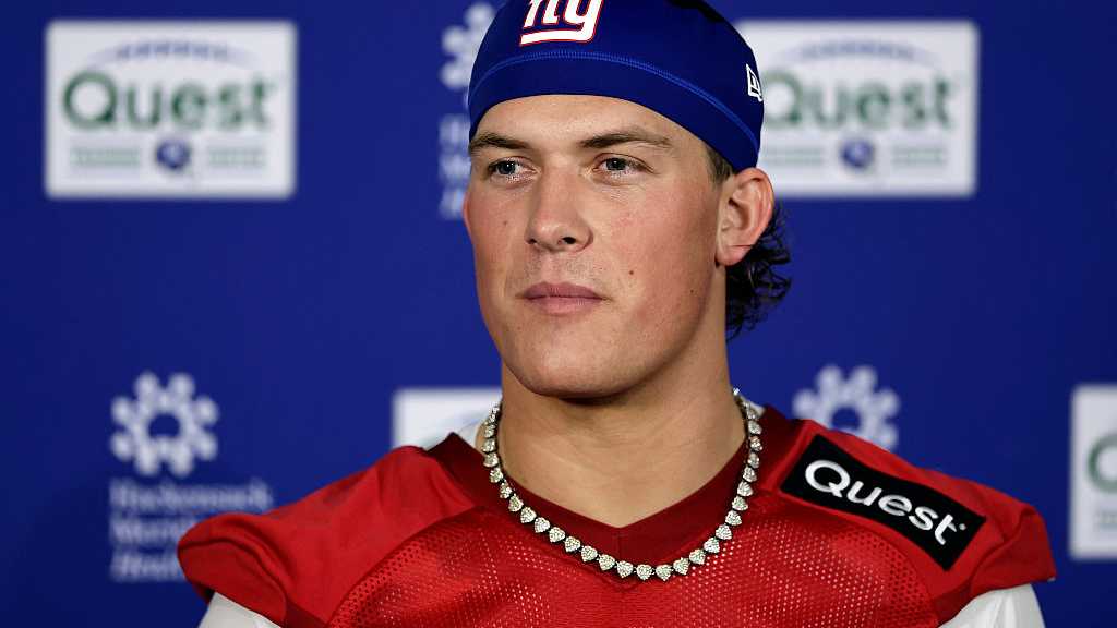 Jaxson Dart’s lucky necklace steals the show at Giants rookie minicamp