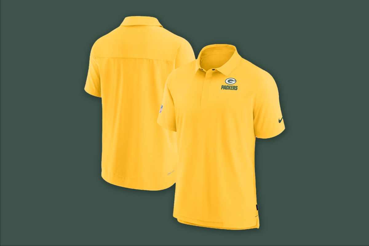 Front and back views of the Green Bay Packers Nike Sideline Lockup Polo against a green background.