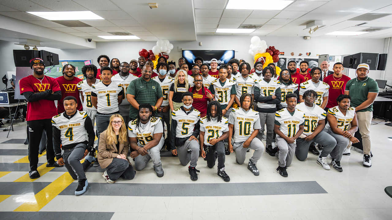 Rookies, Digital Pioneers Academy build connections during interactive afternoon  