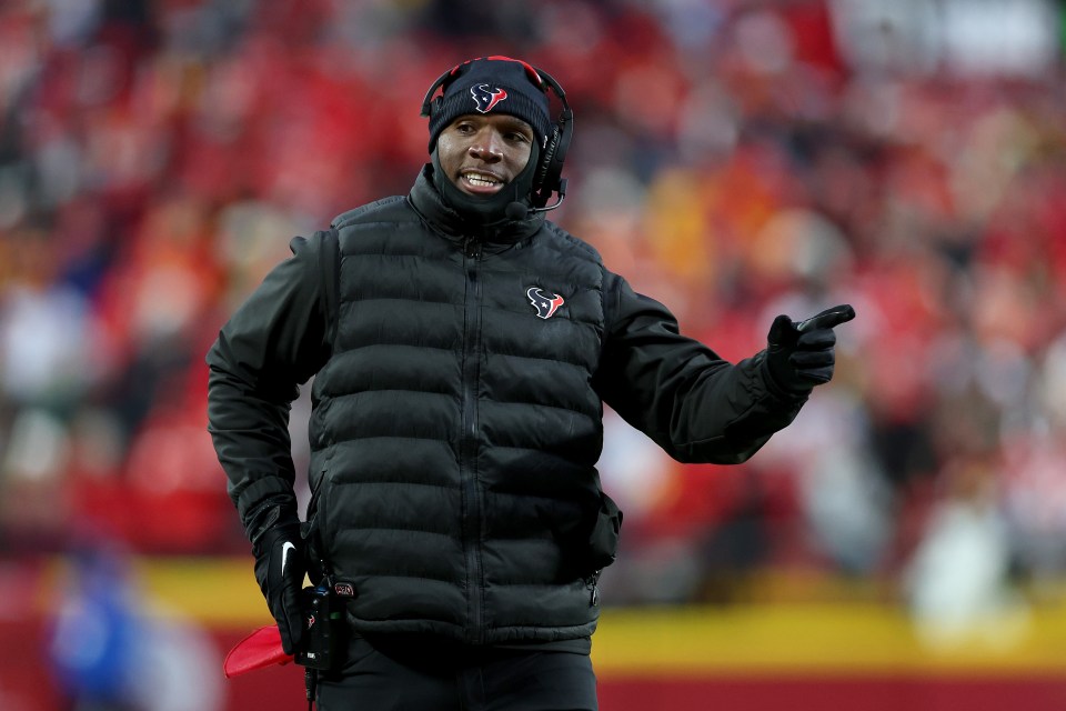 DeMeco Ryans, head coach of the Houston Texans, coaching on the sidelines.