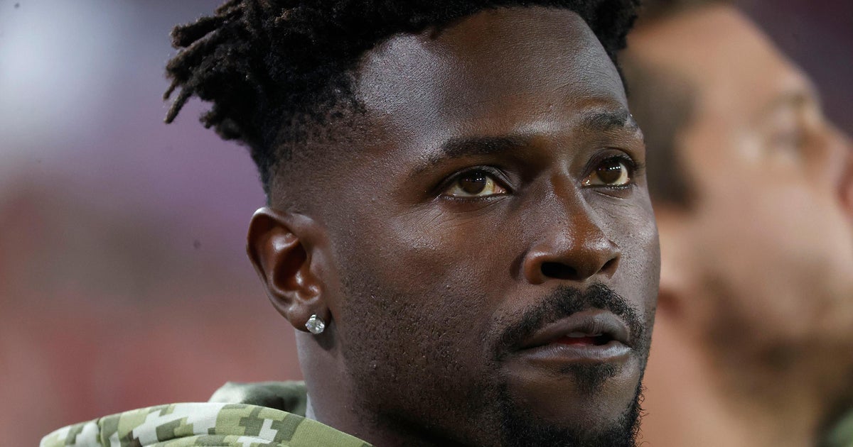 Former NFL player Antonio Brown considering pressing charges after being "jumped" at Miami boxing event