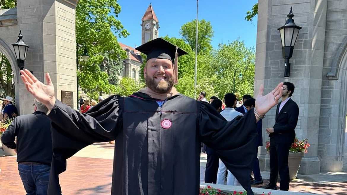 Former Saints offensive lineman and WDSU analyst James Hurst graduates with Masters in Business
