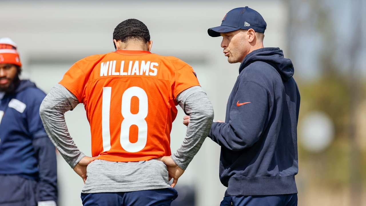 Caleb Williams benefiting from experienced coaching staff, QB room