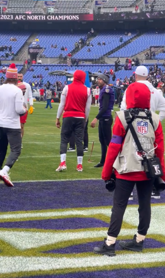 Mahomes and Tucker then continued to have words with the Chiefs QB clearly not happy with the Ravens man’s antics