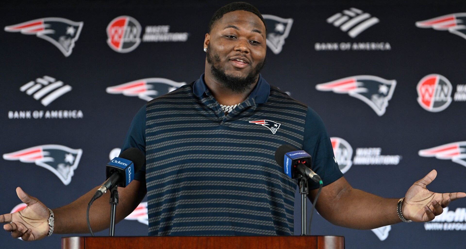 New Patriots Star Reveals Why Mike Vrabel Called Him Out