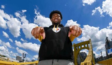 PHOTOS: Derrick Harmon tours Pittsburgh - Pittsburgh Steelers