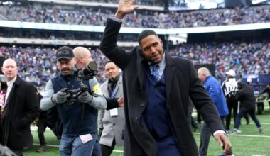 Michael Strahan is chasing after Giants ownership stake