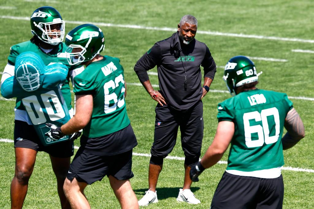 Aaron Glenn bringing key area of change to Jets' extreme roster makeover