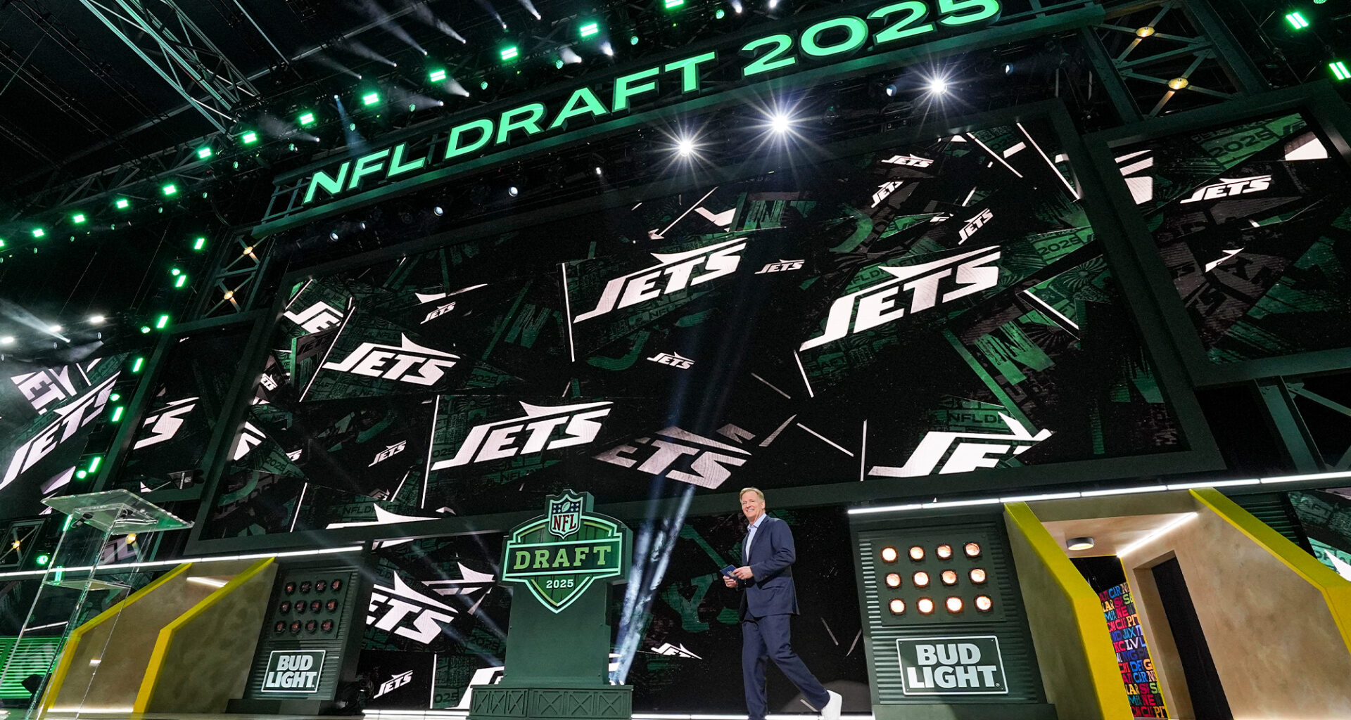 NY Jets flip embarrassing defensive lineman into solid comp pick
